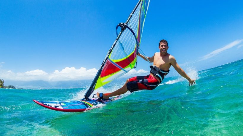 What is windsurfing? Tips for windsurfing