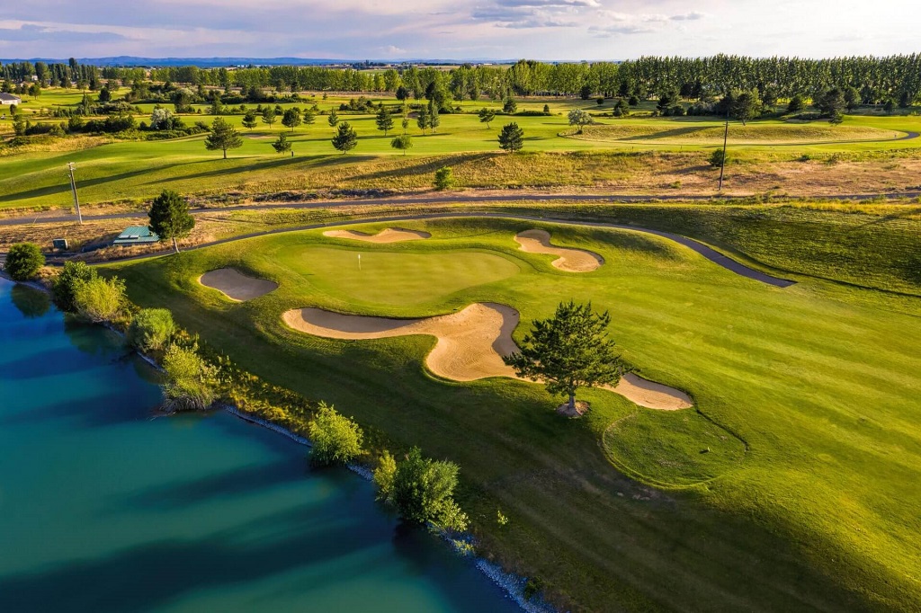Finding the Perfect Size: How Many Acres for a Golf Course?