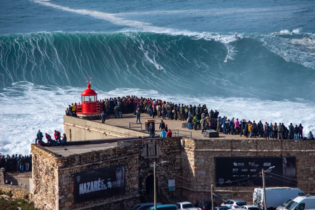 Is Nazaré the biggest wave?